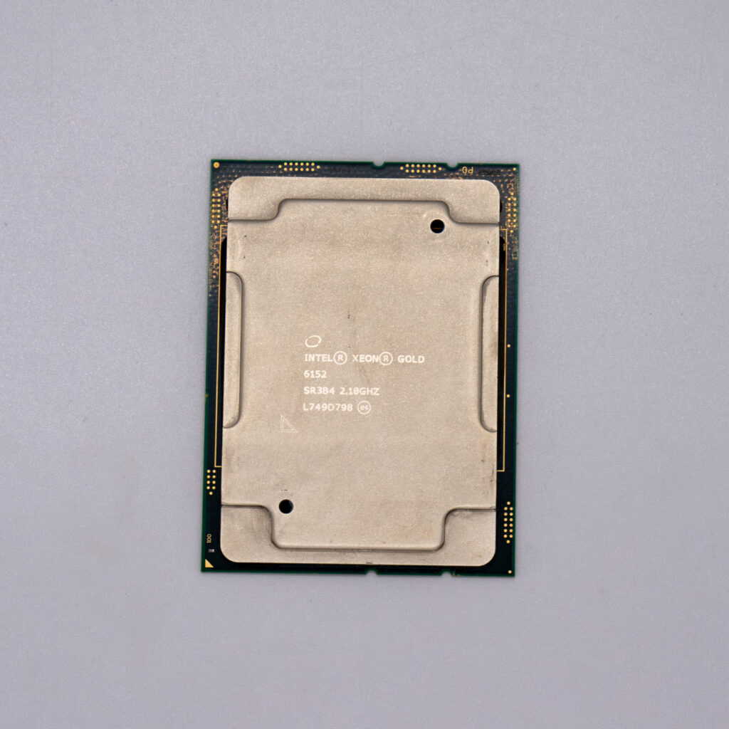 Процессор Intel Xeon Gold 6152 22/44 2.1/3.7 ГГц 140вт SR3B4