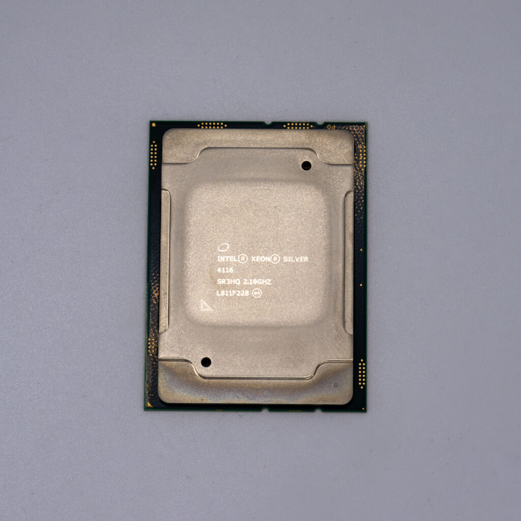 Процессор Intel Xeon Silver 4116 12 ядер, 24 потока 2.1 GHz - 3.0 GHz в режиме турбо SR3HQ