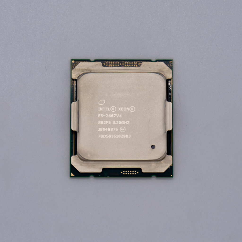 Процессор Intel Xeon e5-2667 v4 8 ядер, 16 потоков 3.2 GHz., 3.6 GHz в режиме турбо SR2P5