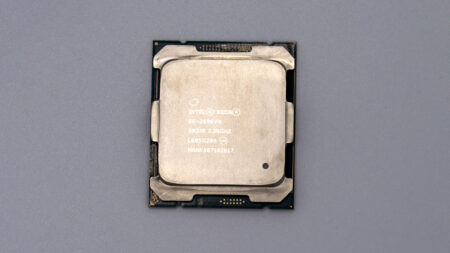 Процессор Intel Xeon E5-2696 v4 22/44 2.2/3.7 ГГц 150вт SR2J0