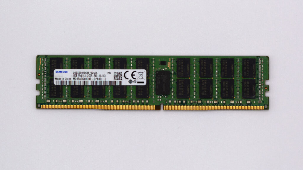 Оперативная память DDR4 Samsung 16Gb 2133MHz