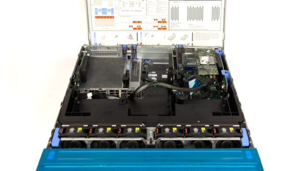 Серверная платформа Dell PowerEdge R7425 2.5*24SFF