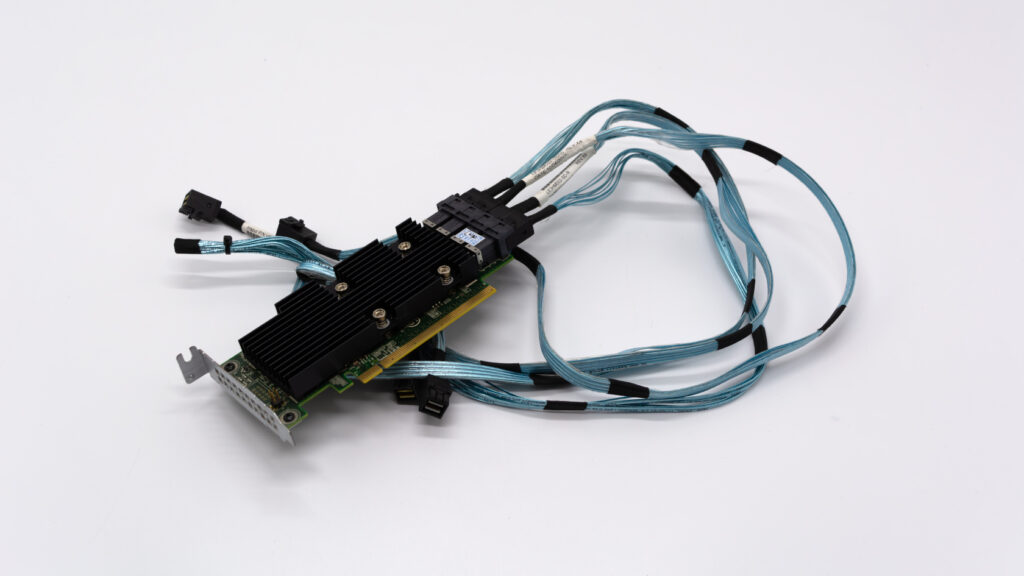 Контроллер Controller for R630 U.2 NVMe PCIe Extender Expansion Card - 0GY1TD and cable 0K9TVP
