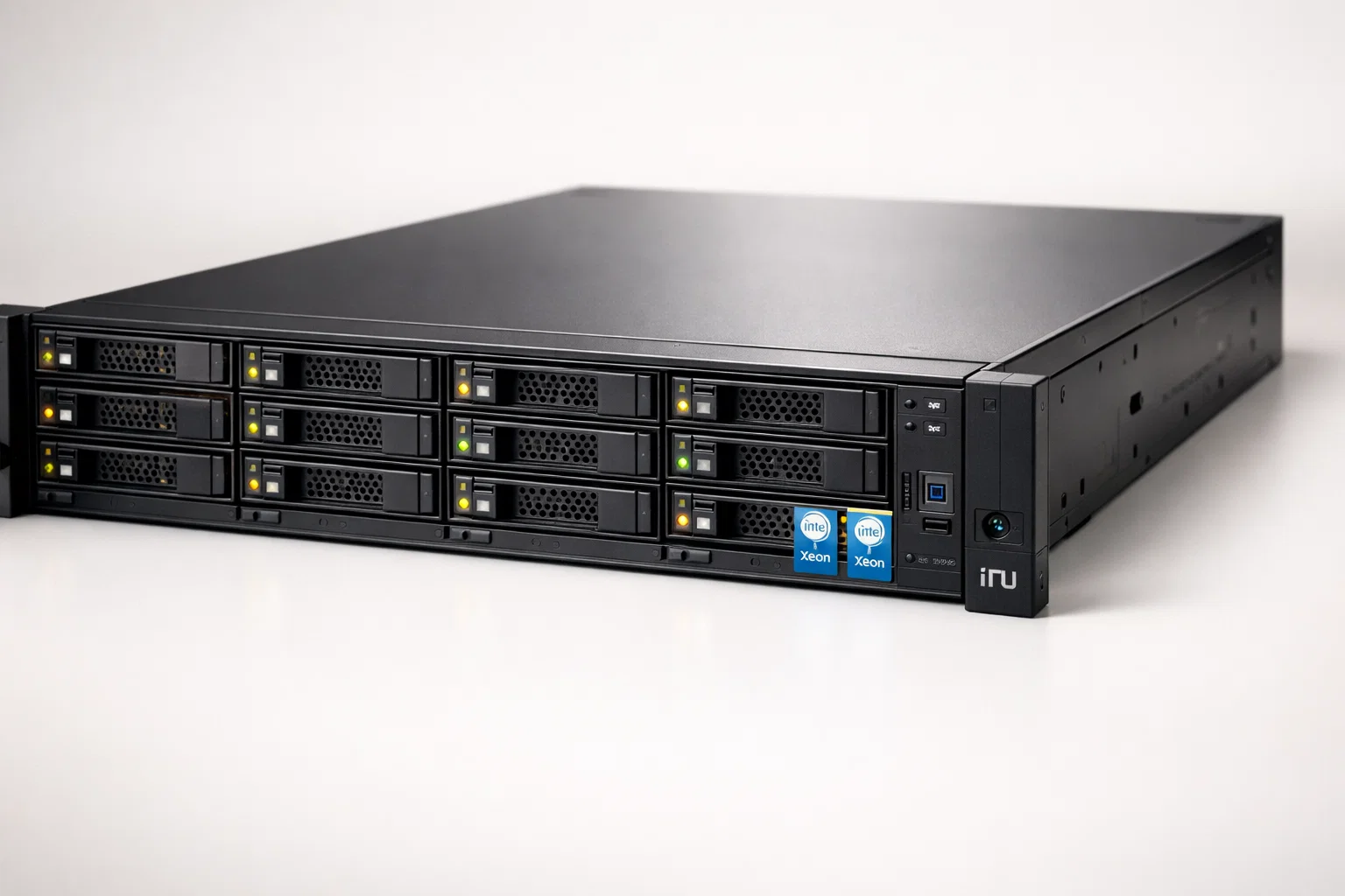 Обзор сервера iRU Rock G2212IG6 на базе Intel Xeon 6: производительность, масштабируемость и практическая ценность для бизнеса