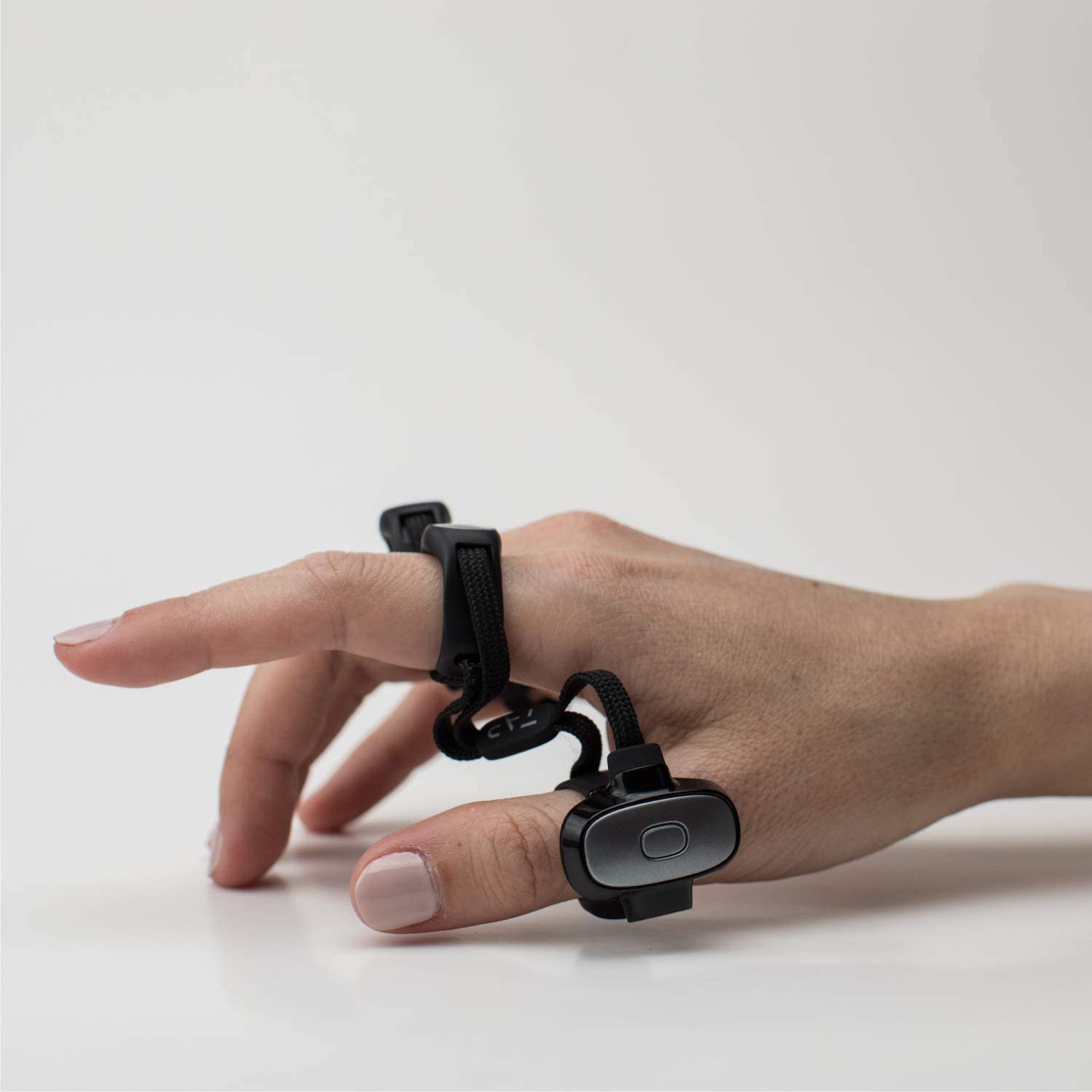 Tap Strap 2 — Wearable Keyboard, Mouse & Air Gesture Controller (Small)